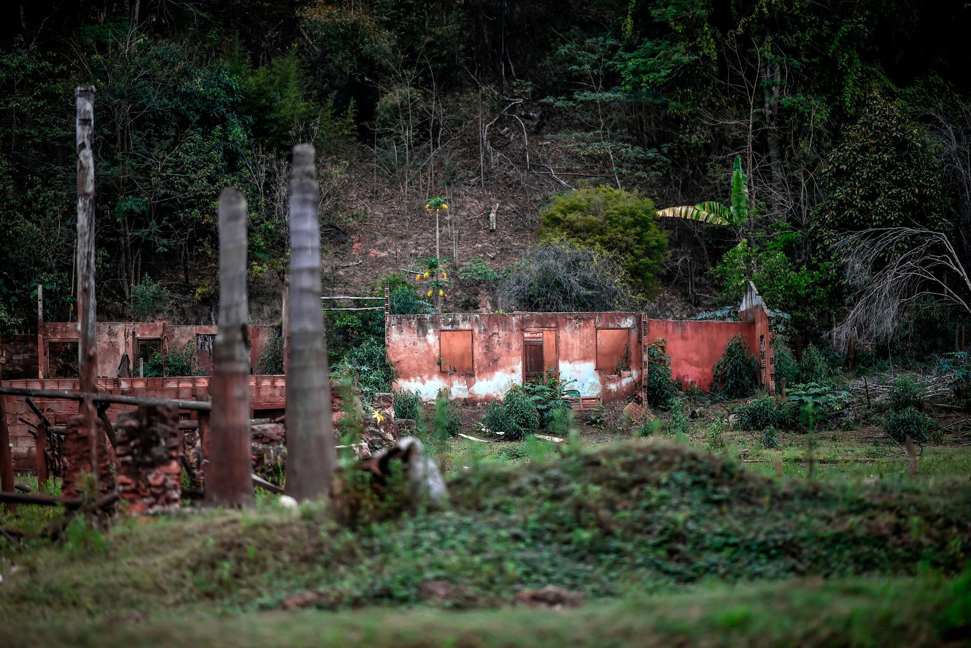 Na antiga Paracatu, uma das casas atingidas pela lama de rejeitos em novembro de 2015  (DOUGLAS MAGNO/AFP/Getty Images)